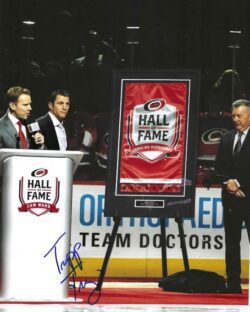 AUTOGRAPHED TRIPP TRACY 8X10 Carolina Hurricanes Photo